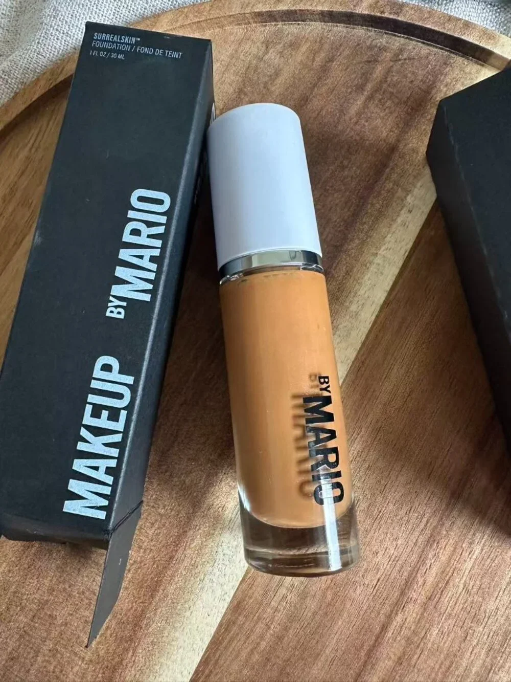 MAKEUP BY MARIO  SurrealSkin Luminous Hydrating Foundation 19C